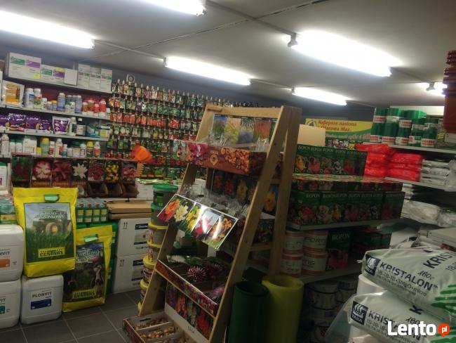 Środki ochrony roślin nasiona nawozy folie włókniny nawodnie