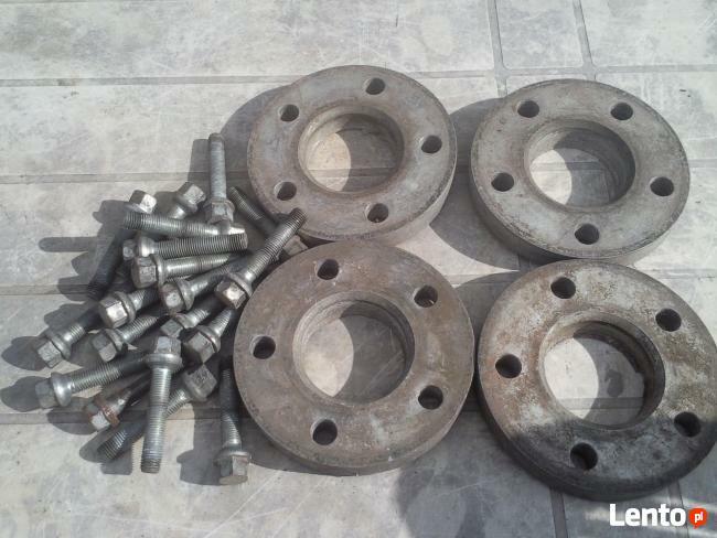 dystanse do kół mercedes