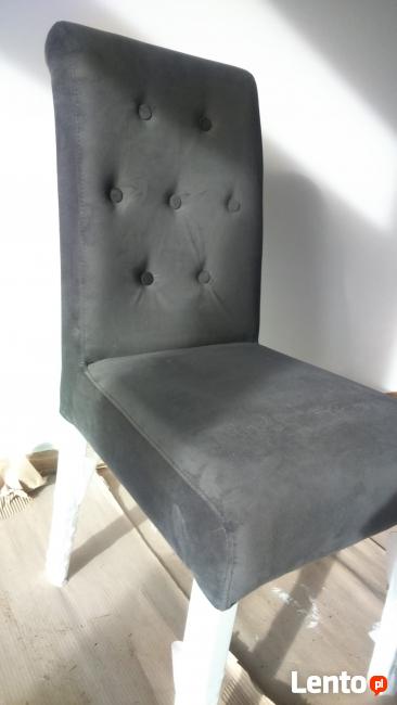 Krzesło pikowane tapicerowane z ozdobnym wałkiem producent