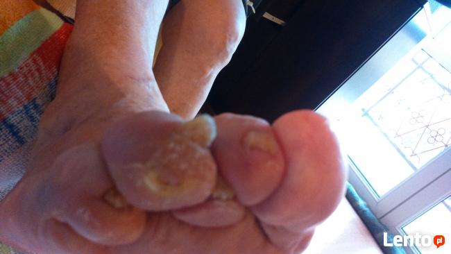 Leczniczy pedicure dla seniorów, kosmetyczny, manicure