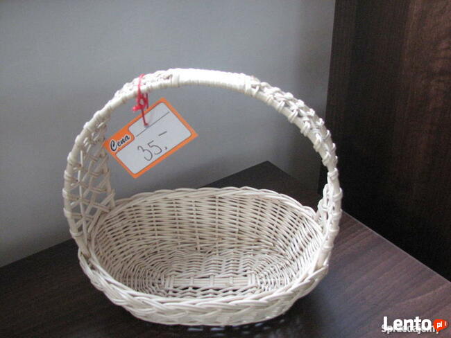 Koszyczki wiklinowe różne