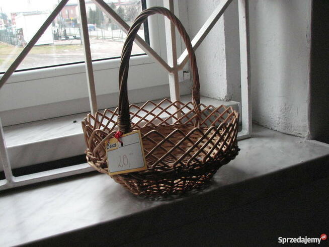 Koszyczki wiklinowe różne