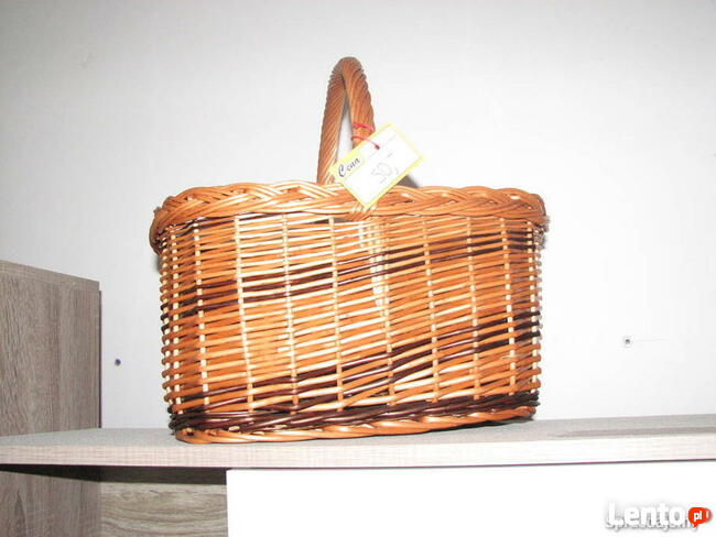 Koszyczki wiklinowe różne
