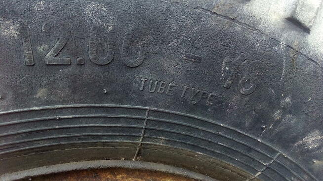 Sprzedam oś do przyczepy rozrzutnika