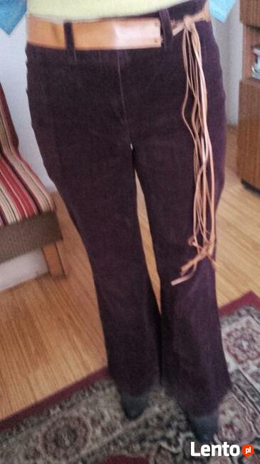 Spodnie sztruksowe dzwony damskie w oryginalnym kolorze