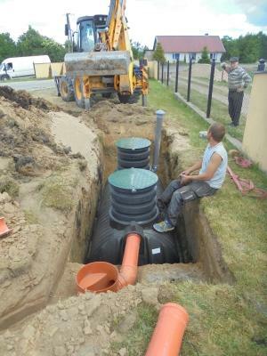 ! Poszukuję Pracy: Monter/Pomocnik Przydomowe Oczyszczalnie