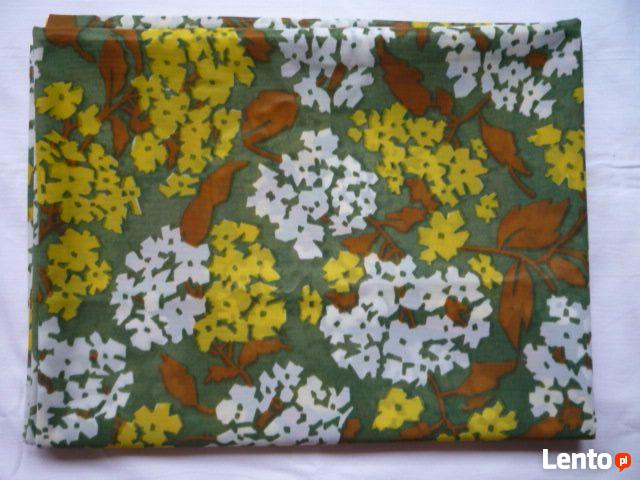 Materiał 307cm x 113cm kupon kwiatki kolorowe lejący