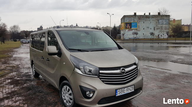 Przewozy osób Zabrze wynajem busa Tychy transport osób Bytom