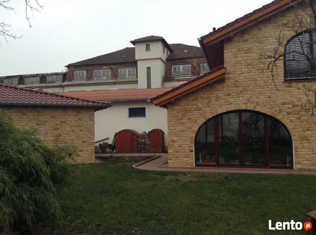 Kamień elewacyjny dekoracyjny na elewacje piaskowiec