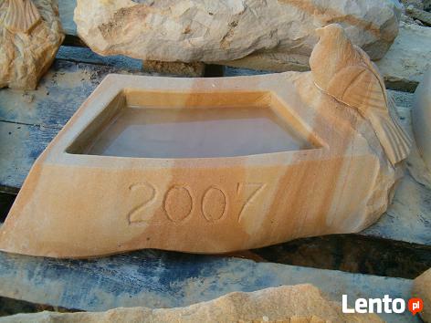 poidła, poidełka z piaskowca kamienia naturalnego