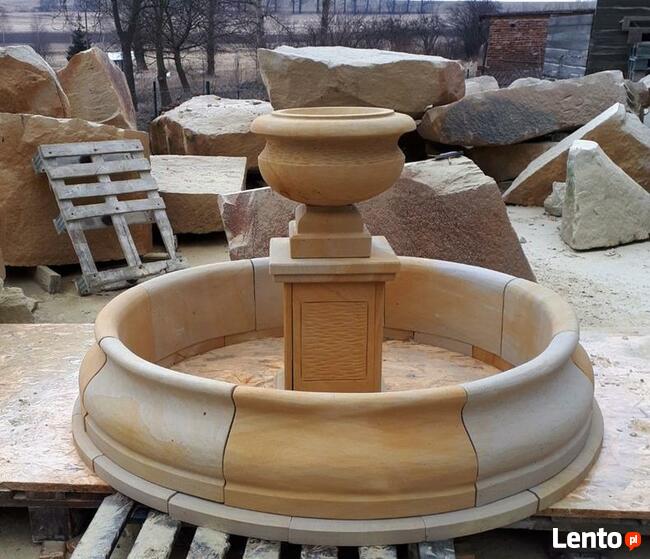Oryginalna i stylowa fontanna z piaskowca, naturalny kamień