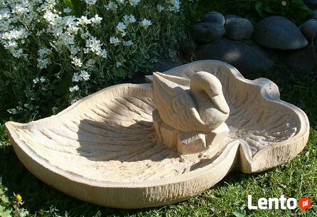 poidła, poidełka z piaskowca kamienia naturalnego