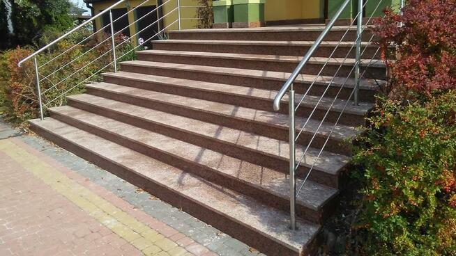 Schody zewnętrzne granit