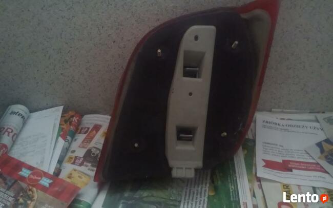 ford fiesta lampa tylna