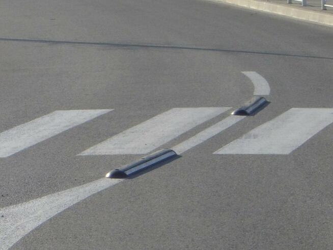 Separator drogowy / ogranicznik skrajny