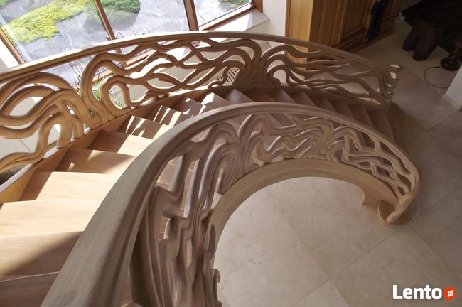 Schody gięte, kręcone, podłogi drewniane, Warszawa