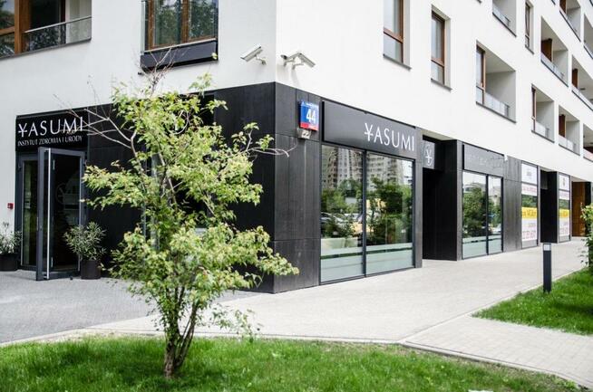 Kosmetyczka - salon Yasumi. Kosmetyka twarzy i ciała