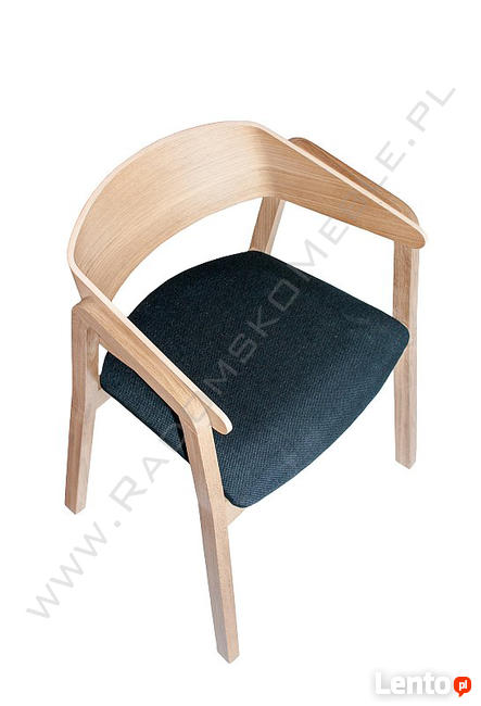 Fotele do restauracji CAVA sztaplowane nowoczesne drewniane