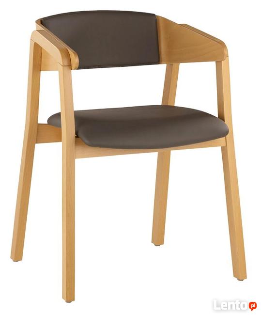 Nowoczesne sztaplowane krzesła do restauracji CAVA w Gdańsku