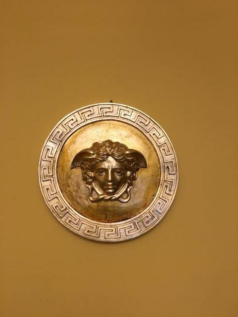 Versace jedyna taka rzecz pozłocone szlagmetalem