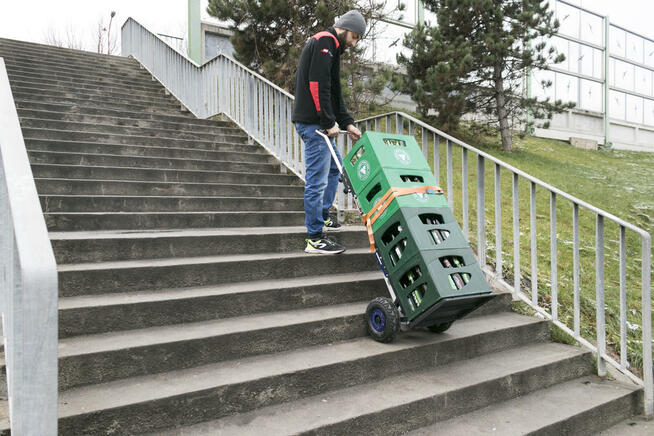 Schodołaz towarowy elektryczny używany 170 kg udźwigu agd