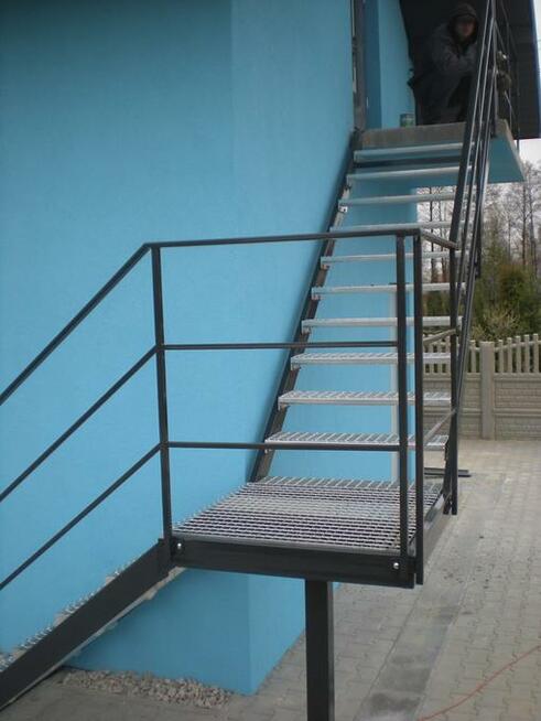 Schody wewnetrzne/zewnętrzne