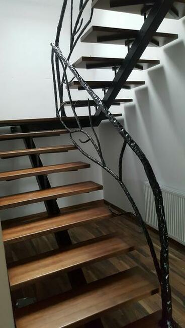 Schody wewnetrzne/zewnętrzne