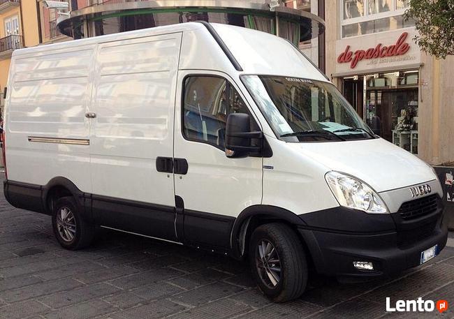 Przewóz bus wywóz transport przeprowadzki wnoszenie holowani
