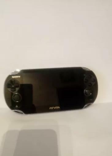 Sony PS Vita PCH-1004 WiFi + gry