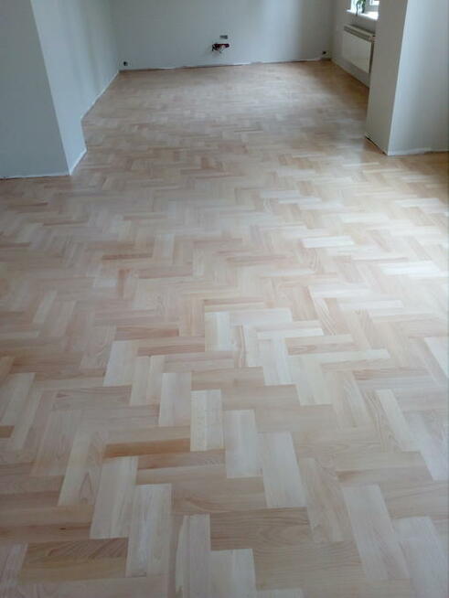 Cyklinowanie schodów