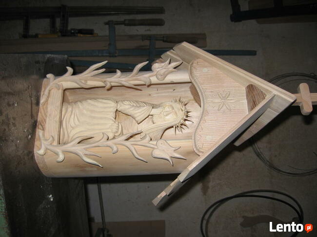 rzeżby w drewnie