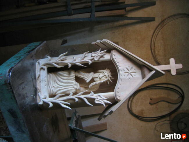 rzeżby w drewnie