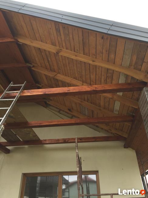 Montaż podbitki dachowej