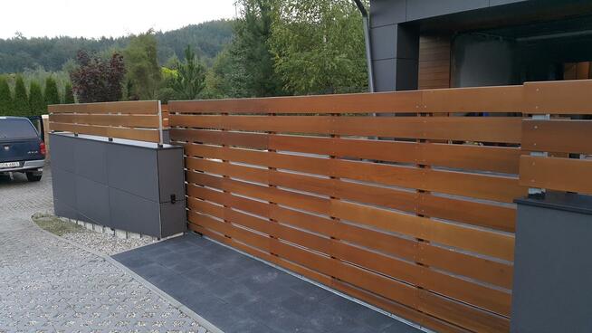 STOLARZY i STOLARZY LAKIERNIKÓW, POMOCNIKÓW