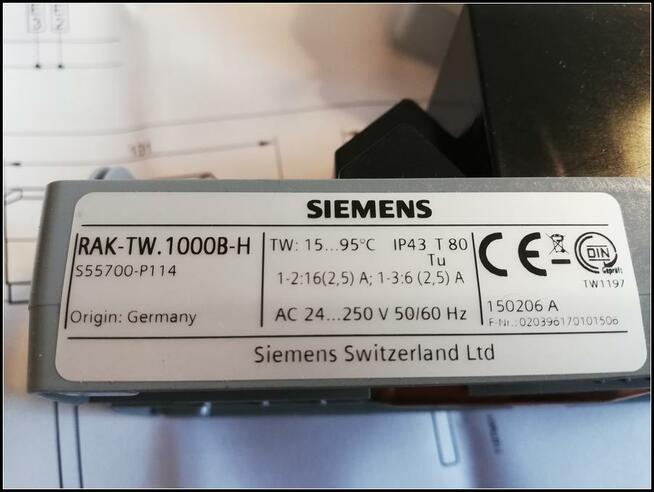 Termostat regulacyjny RAK-TW.1000B-H ; Siemens