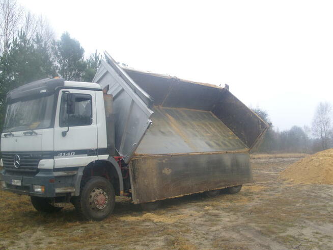 Transport niskopodwoziem, patelniami, 4-ośkami