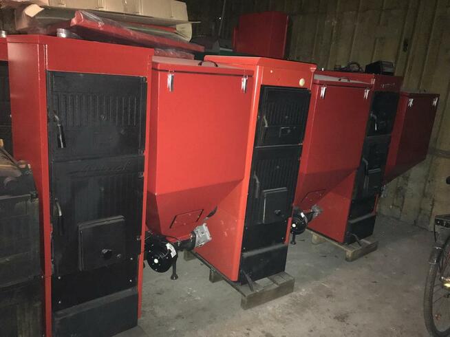 Żeliwny piec duo z podajnikiem piece kotły zenmar 26-35kw