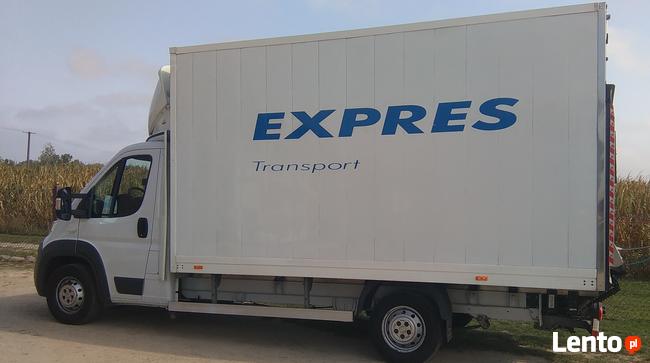 Przeprowadzki , transport bagażowy .