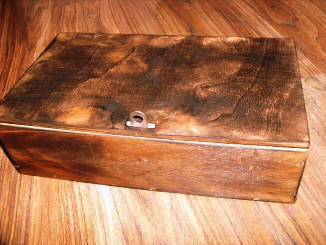 Skrzynka paka na klucze drobiazgi retro