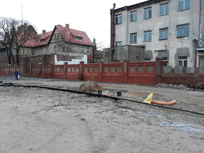 mycie elewacji, dachów, kostki brukowej itd..