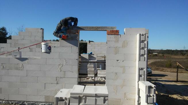 Budowa domów stan surowy. elewacje