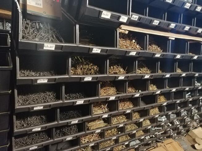 Śrub-Met Artykułu metalowe, śruby, gwoździe, elektronarzędzi