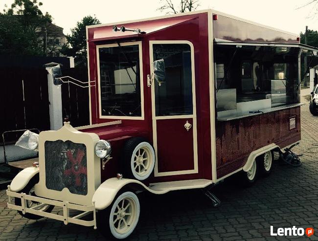 przyczepa gastronomiczna stylizowana na Vintage Food truck
