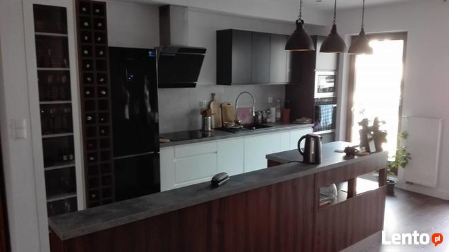 Kuchnie/Szafy na wymiar