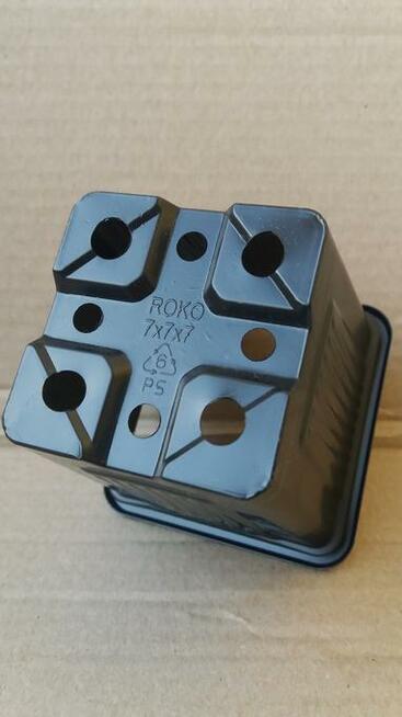 Doniczka kwadratowa 7x7x7cm - 0,27l - 2000szt= 221zł Wrocław