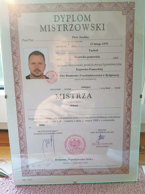 Ucznia na praktyczną naukę w zawodzie Dekarz-cieśla przyjmę