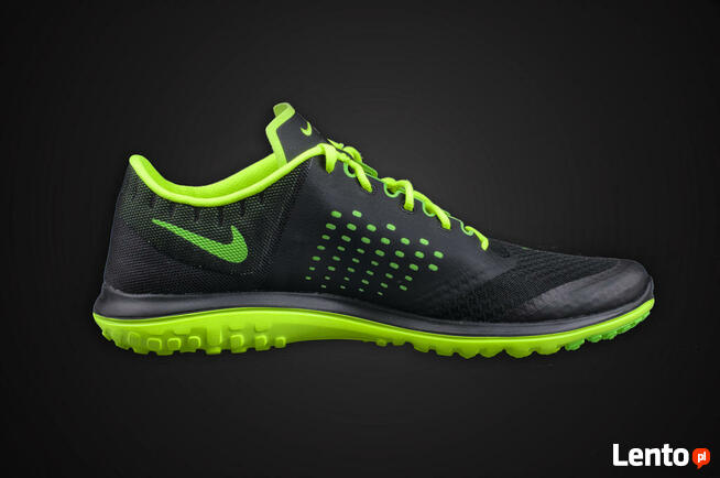 Fotografia produktów zdjęcia odzieży na manekinie typu duch