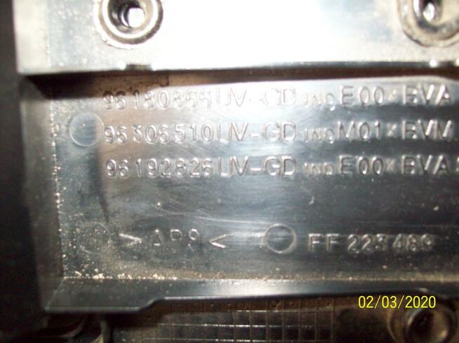 Obudowa popielniczki Peugeot 406