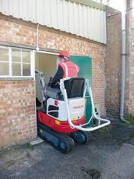 usługi minikoparką, minikoparka, prace ziemne