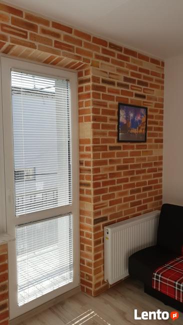 Stara cegła, płytki z cegły, loft, ceglane środki.